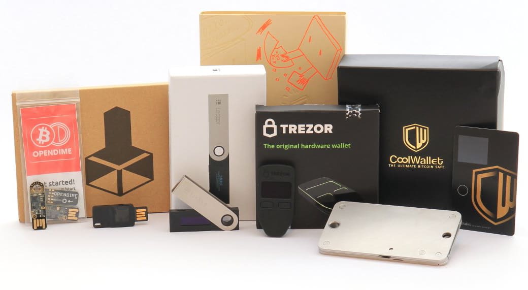 TREZOR vs Ledger - Which hardware wallet is best for you?